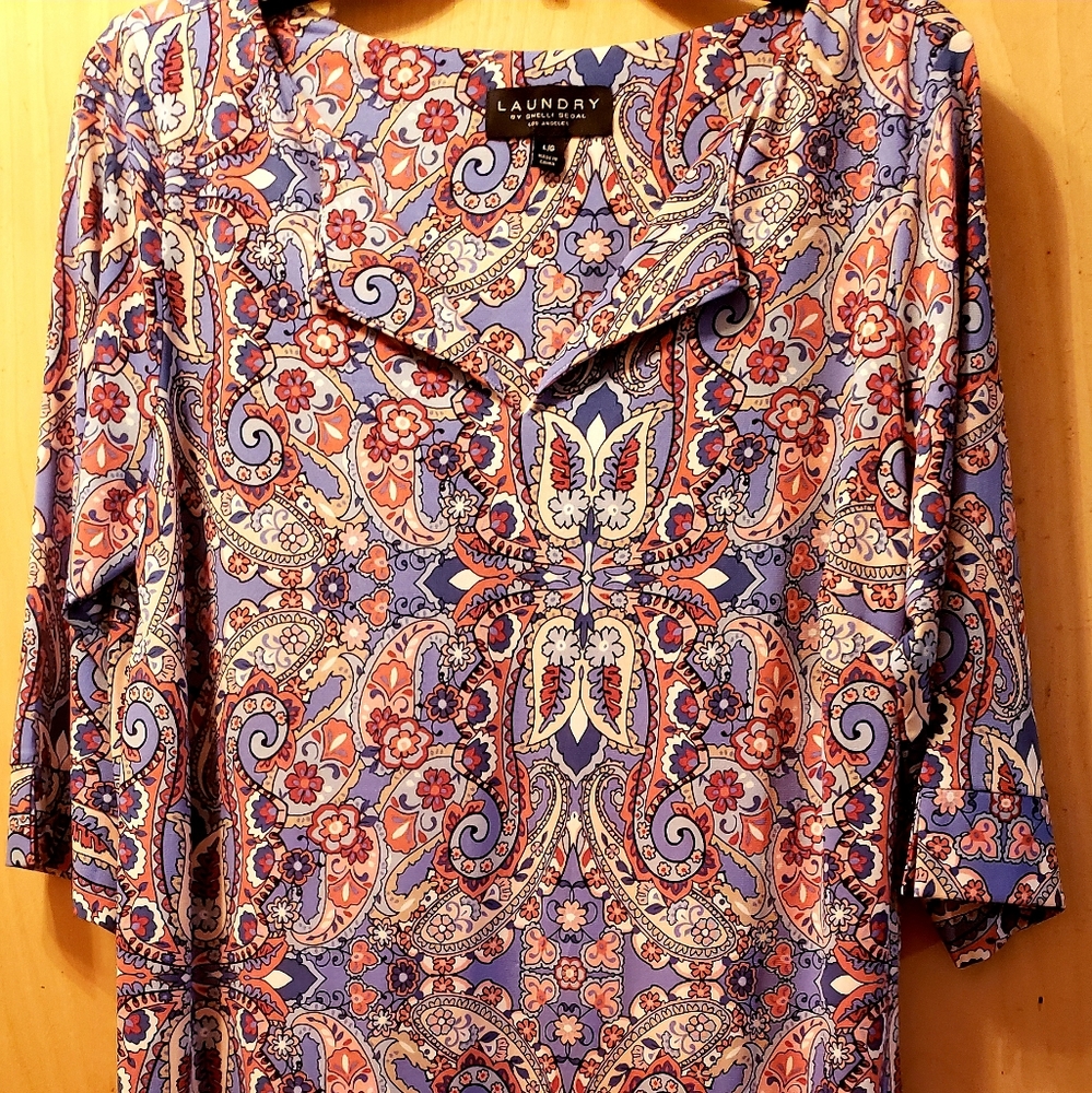 Paisley print v neck dress size large